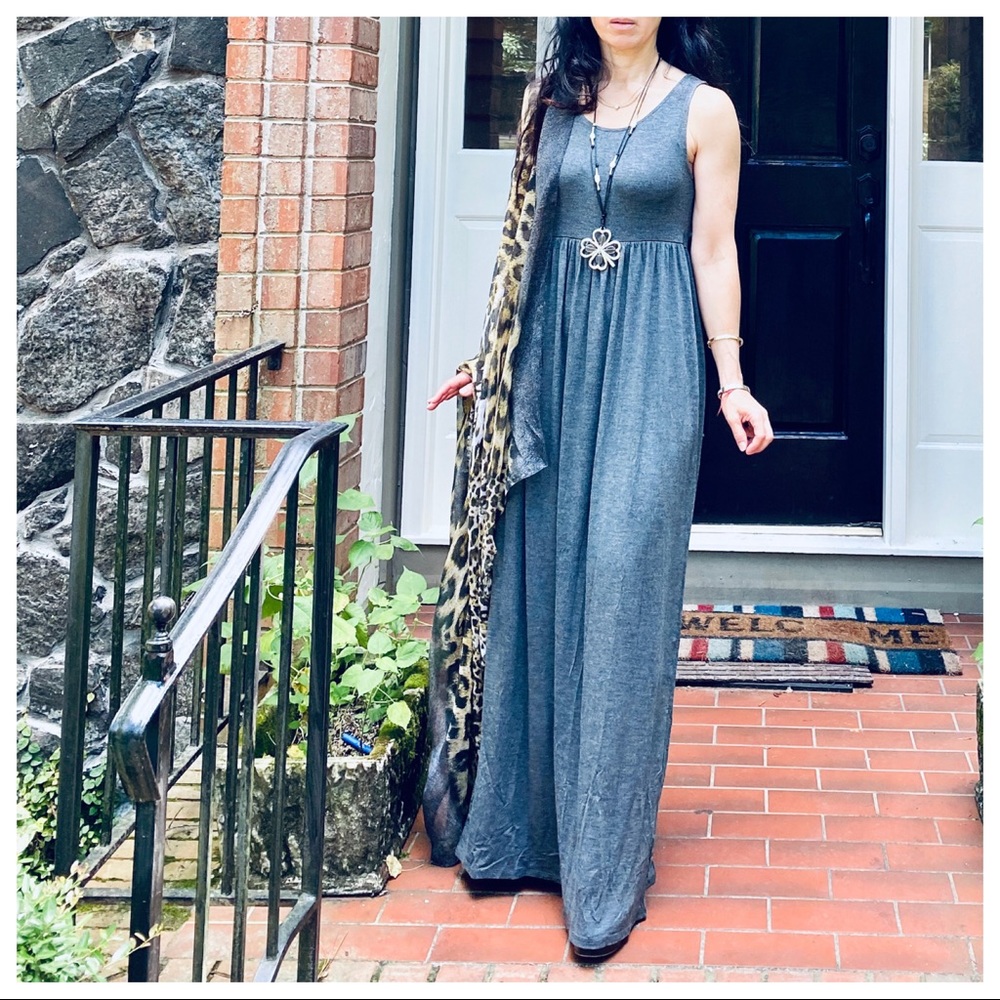 CHARCOAL GREY MAXI DRESS WITH SIDE POCKETS - Picture 7 of 9